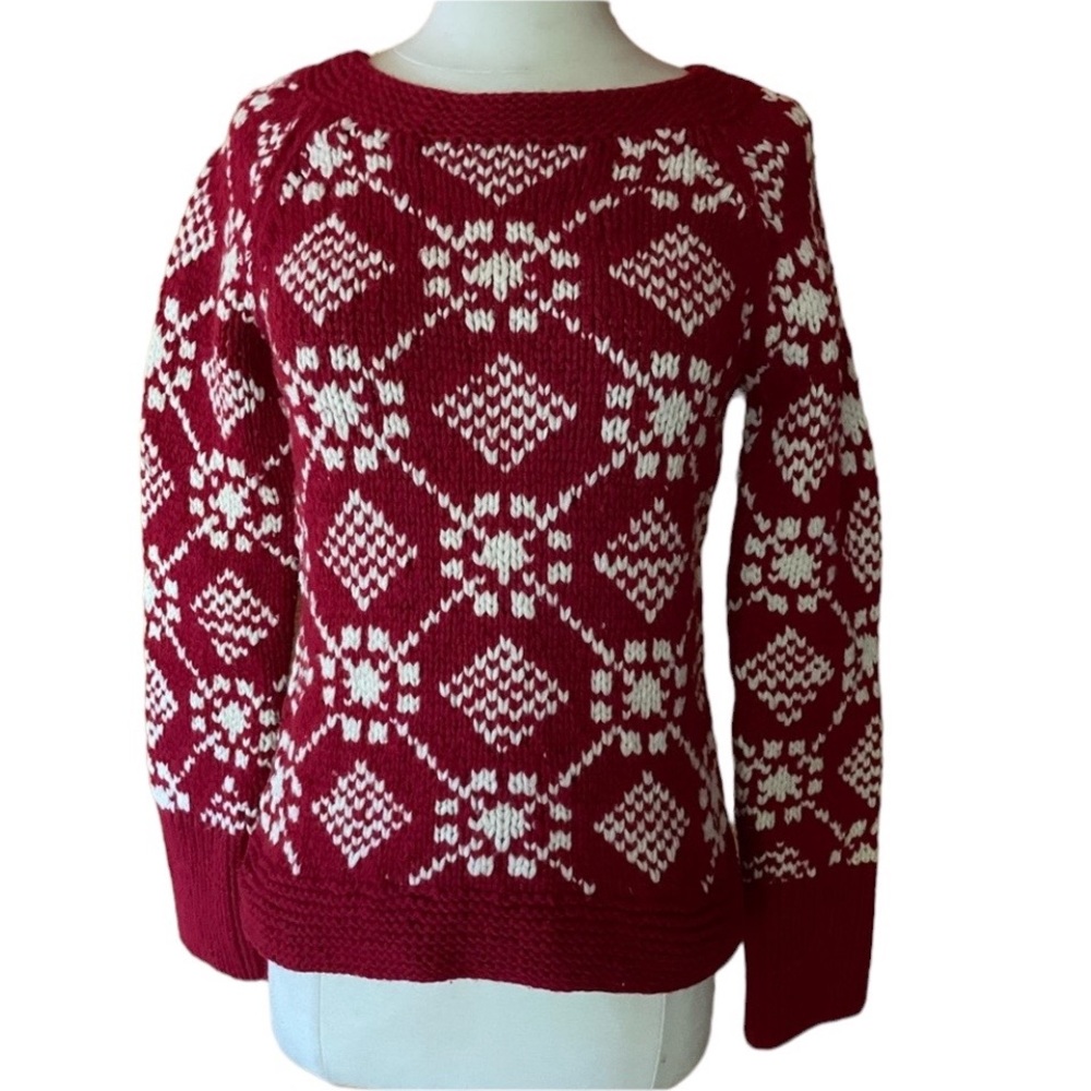 NWOT American Eagle Outfitters Hand Knit,‎ 100% Lambswool Sweater